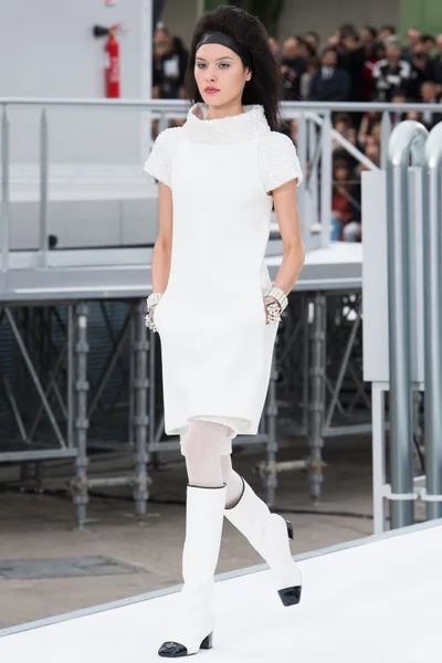 Look 34